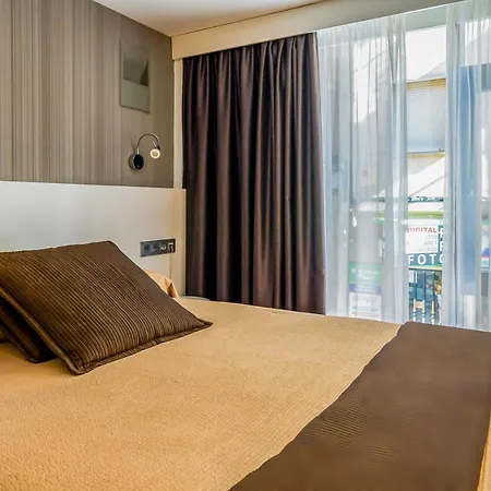 Hotel Apolonia