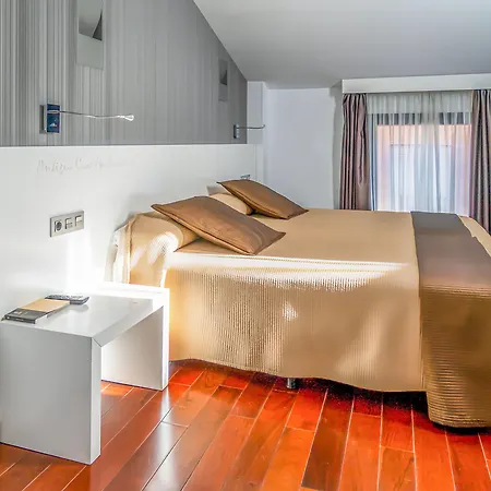 Apolonia 3* Soria