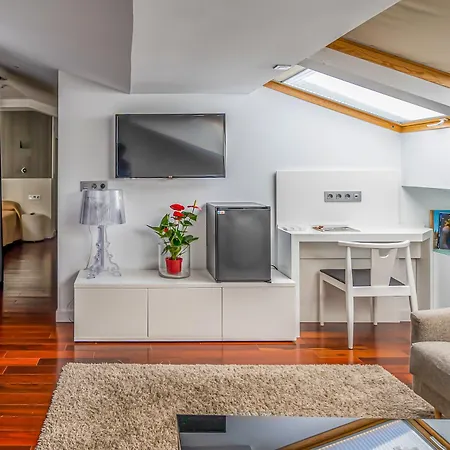Apolonia Otel 3*
