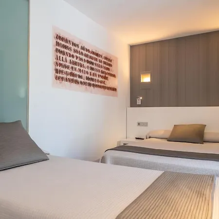 Hotel Apolonia 3*