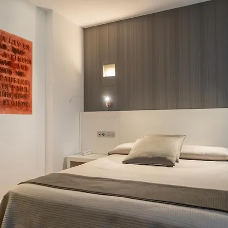 Apolonia Hotel