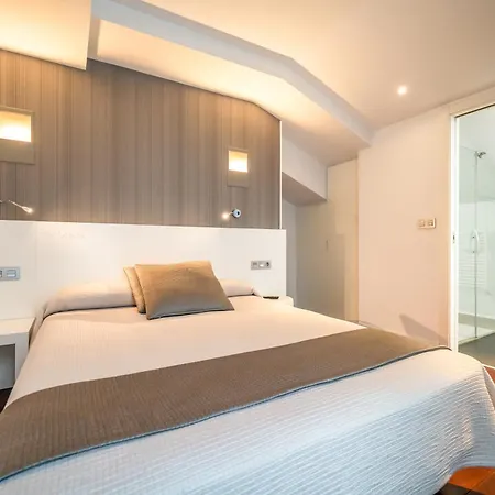 Apolonia Hotel