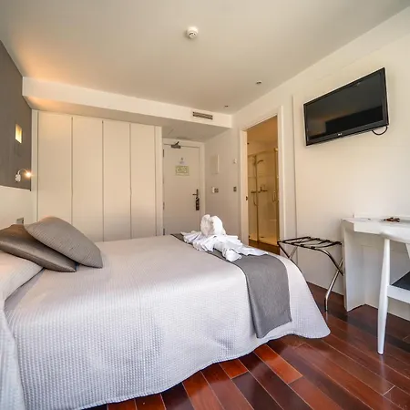 Hotel Apolonia