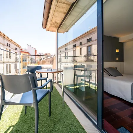 Apolonia Hotel 3*