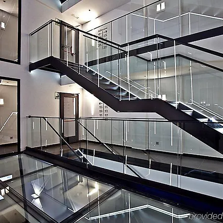 Apolonia Hotel